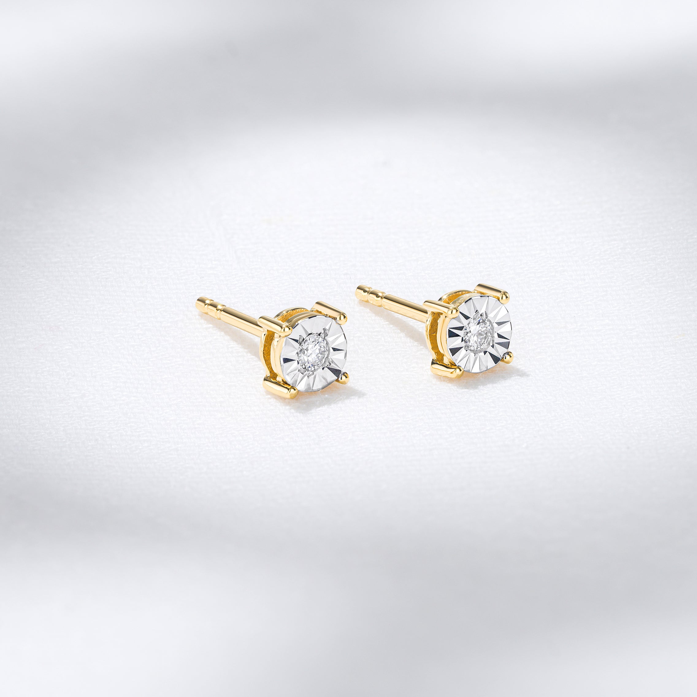 Lab Diamond Stud Earrings 5mm 0.10ct H/Si in 18K Gold Vermeil